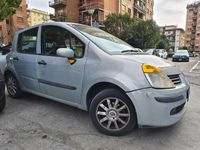 Usata Renault Modus 75 CV (55 kW) 2005 Argento Monovolume