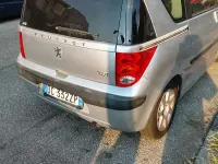 Usata Peugeot 1007 73 CV (53 kW) 2006 Monovolume