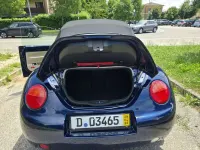 Usata VW New Beetle 102 CV (75 kW) 2005 Blu/azzurro Utilitaria