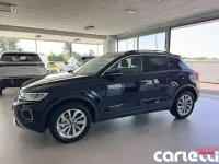 Usata VW T-Roc Style 110 CV (80 kW) 2024 Nero SUV