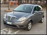 Usata Lancia Ypsilon 60 CV (44 kW) 2007 Grigio Utilitaria