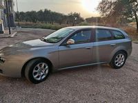 Second-hand Alfa Romeo 159 Distinctive 150 CP (110 kW) 2007 Maro Break