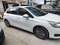 Usata Citroën C4 90 CV (66 kW) 2011 Bianco Berlina