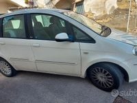 Usata Lancia Musa 95 CV (69 kW) 2012 Bianco Monovolume