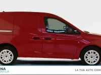 Usata Ford Transit Trend 122 CV (89 kW) 2025 Lava red Furgone
