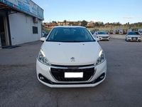 Usata Peugeot 208 Active 74 CV (54 kW) 2018 Bianco Utilitaria