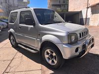 Usata Suzuki Jimny 82 CV (60 kW) 2001 Argento SUV