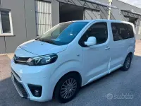 Usata Toyota Proace Verso Lounge 115 CV (84 kW) 2017 Bianco Station wagon