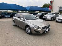 Usata Volvo V60 Momentum 136 CV (100 kW) 2013 Station wagon