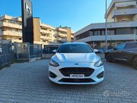 Usata Ford Focus ST-Line 120 CV (88 kW) 2021 Bianco Station wagon