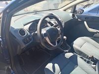 Usata Ford Fiesta Titanium 70 CV (51 kW) 2009 Blu Utilitaria