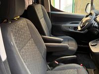 Usata Peugeot Rifter 131 CV (96 kW) 2020 Grigio Monovolume