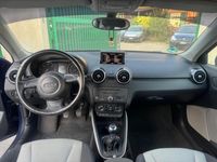 Usata Audi A1 Attraction 105 CV (77 kW) 2011 Blu Utilitaria
