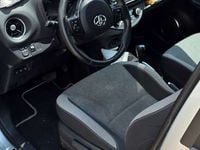 Usata Toyota Yaris Hybrid Active 73 CV (53 kW) 2019 Argento Berlina