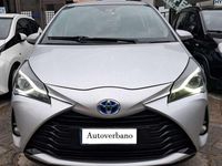 Usata Toyota Yaris Hybrid Active 73 CV (53 kW) 2018 Argento Utilitaria