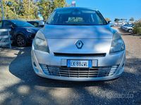Usata Renault Grand Scénic III Dynamique 131 CV (96 kW) 2011 Argento Monovolume