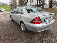 Usata Mercedes C230 Elegance 217 CV (159 kW) 2003 Grigio Berlina