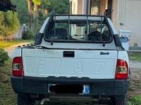 Usata Fiat Strada 60 CV (44 kW) 2002 Pick-up