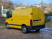 Usata Renault Master 90 CV (66 kW) 2002 Bianco Berlina