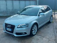 Usata Audi A3 Sportback Ambiente 105 CV (77 kW) 2011 Grigio Utilitaria