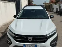 Usata Dacia Jogger Expression 110 CV (80 kW) 2022 Verde Monovolume