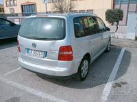 Usata VW Touran 140 CV (102 kW) 2004 Grigio Monovolume