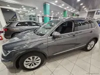 Begagnad VW Tiguan Life 150 HK (110 kW) 2023 Grå SUV