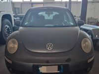 Usata VW New Beetle 105 CV (77 kW) 2007 Grigio Utilitaria