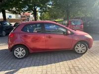 Usata Mazda 2 75 CV (55 kW) 2008 Rosso Utilitaria