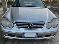 Usata Mercedes C220 143 CV (105 kW) 2001 Grigio Coupé