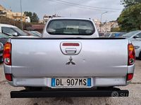 Usata Mitsubishi L200 Invite 136 CV (100 kW) 2008 Grigio Pick-up