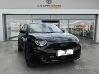 Usata Fiat 600 La Prima 145 CV (106 kW) 2025 Nero SUV