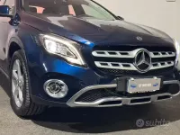 Usata Mercedes GLA180 Premium 109 CV (80 kW) 2018 Blu SUV