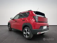 Nuova Fiat Grande Panda La Prima 101 CV (74 kW) 2026 Rosso Utilitaria