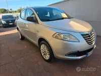 Usata Lancia Ypsilon 80 CV (58 kW) 2014 Grigio Utilitaria