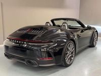 Usata Porsche 911 Carrera Cabriolet 394 CV (289 kW) 2025 Nero jet metallizzato Cabrio