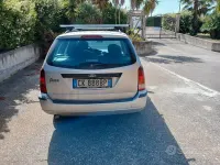 Begagnad Ford Focus 100 HK (73 kW) 2004 Grå Kombi