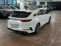Usata Kia ProCeed GT 204 CV (150 kW) 2022 Bianco Station wagon