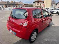 Usata Renault Twingo 75 CV (55 kW) 2012 Rosso Utilitaria