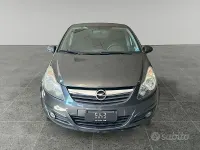 Usata Opel Corsa Edition 75 CV (55 kW) 2011 Grigio Utilitaria
