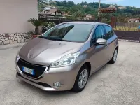 Usata Peugeot 208 68 CV (50 kW) 2013 Grigio Utilitaria