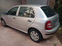 Usata Skoda Fabia 54 CV (39 kW) 2003 Grigio Berlina