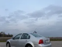 Używany VW Bora Trendline 105 KM (77 kW) 2001 Szary Sedan/Limuzyna
