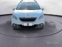Usata Peugeot 2008 Active 100 CV (73 kW) 2015 Bianco SUV