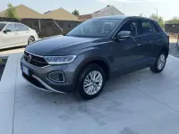 Usata VW T-Roc Life 116 CV (85 kW) 2023 Grigio SUV