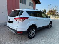 Usata Ford Kuga 150 CV (110 kW) 2016 Bianco SUV