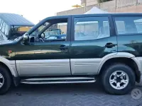 Usata Nissan Terrano SE 125 CV (91 kW) 1997 Verde SUV