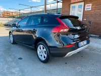Usata Volvo V40 CC 115 CV (84 kW) 2013 Nero Station wagon