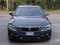 Usata BMW 318 Sport Line 143 CV (105 kW) 2014 Grigio Station wagon