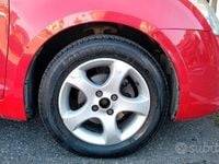 Usata Suzuki Swift 92 CV (67 kW) 2005 Rosso Utilitaria